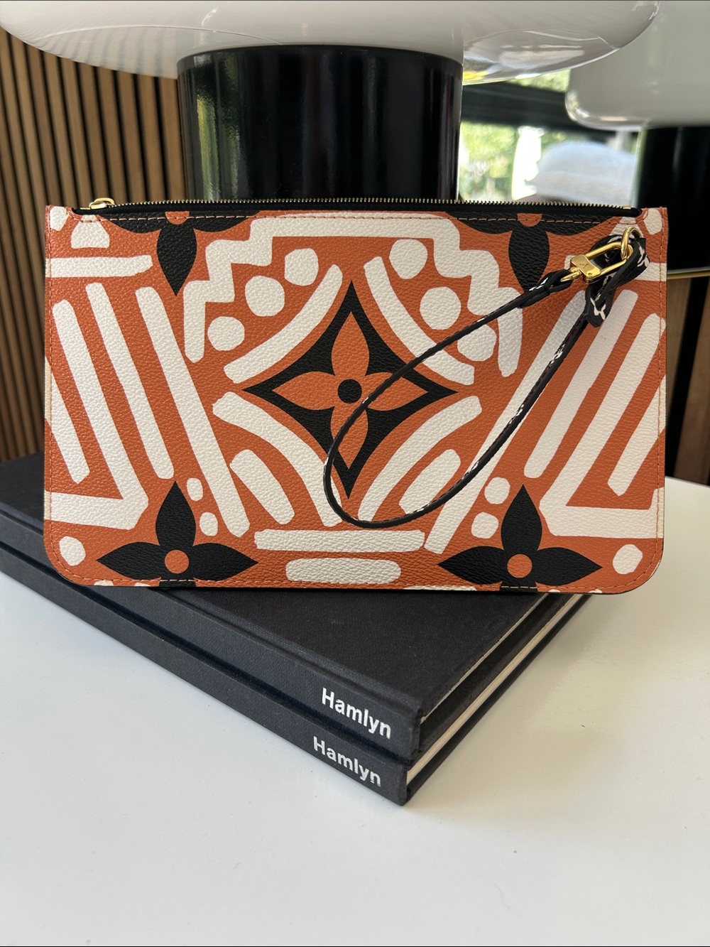 Authentic crème caramel/jungle 2020 Limited edition Monogram code: MM2220